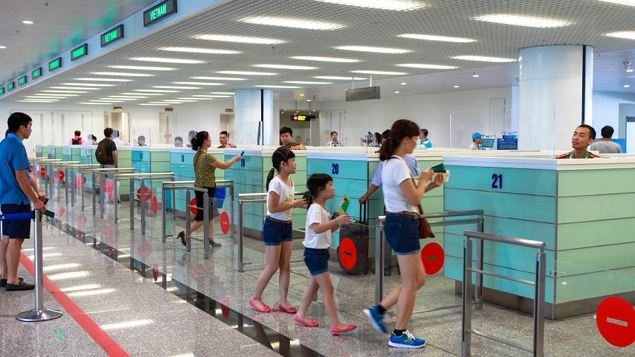 Tránh căng thẳng xếp hàng nhập cảnh tại Việt Nam - Tìm hiểu dịch vụ VIP đơn giản và nhanh chóng